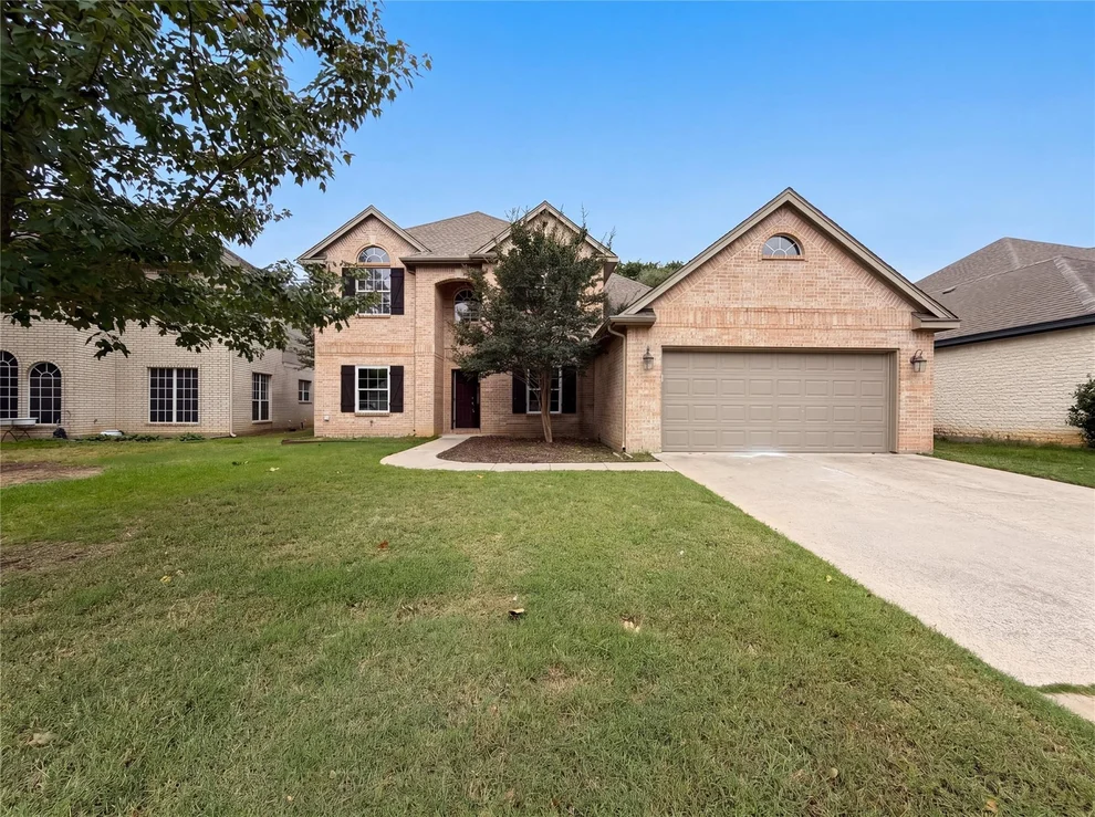 Unit for sale at 6218 Kingswood Drive, Arlington, TX 76001