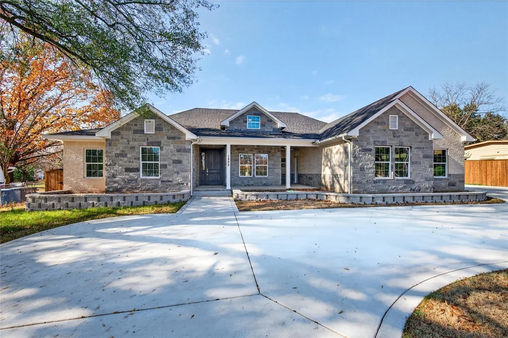 Unit for sale at 1809 Bluebonnet Avenue, Denison, TX 75020