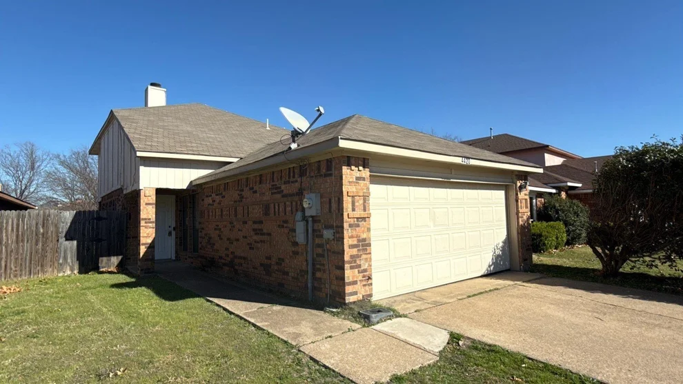 Unit for sale at 4420 Flamingo Way, Mesquite, TX 75150