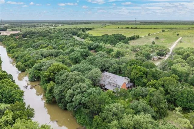 Unit for sale at 5567 FM 2633, Santa Anna, TX 76878