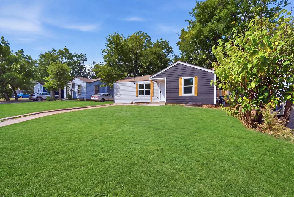 Unit for sale at 905 E Shaw Street, Fort Worth, TX 76110