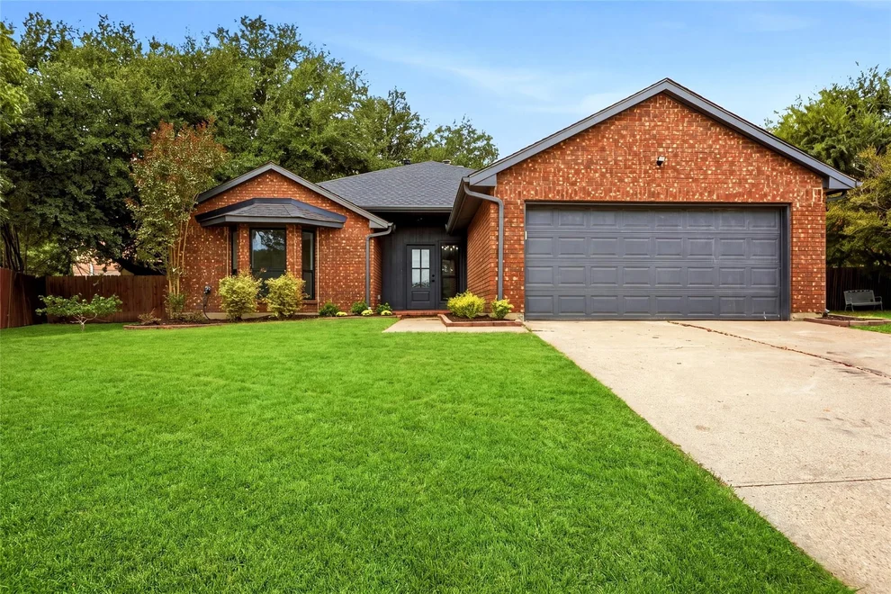 Unit for sale at 1405 Sedalia Court, Flower Mound, TX 75028