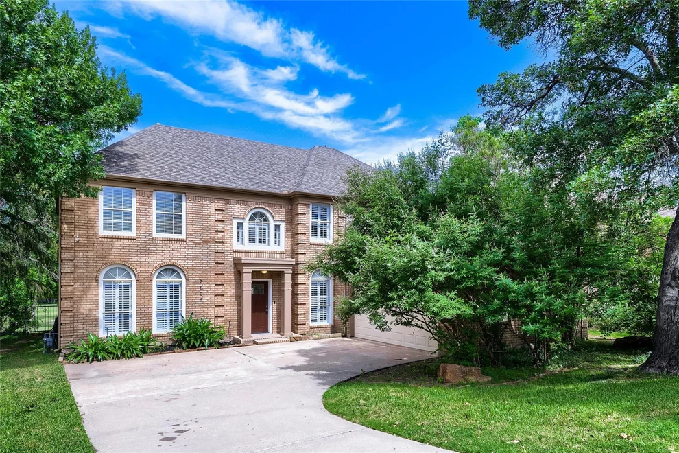 Unit for sale at 2803 Wyndham Lane, Richardson, TX 75082