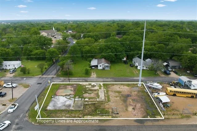 Unit for sale at 1500 New Dallas Highway, Waco, TX 76705