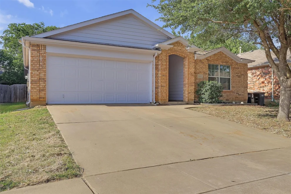 Unit for sale at 3312 Gettysburg Lane, Fort Worth, TX 76123