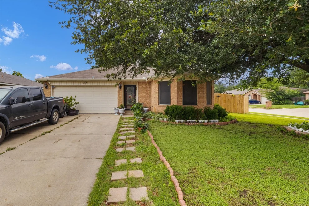 Unit for sale at 300 Comiskey Court, Saginaw, TX 76179