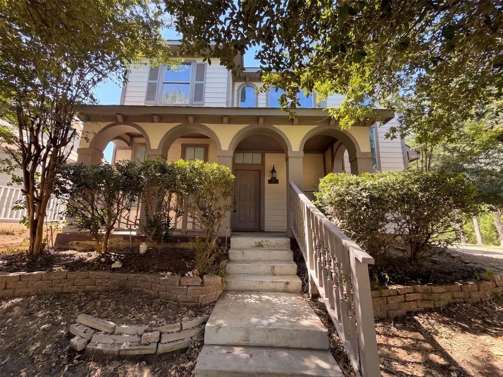Unit for sale at 1700 Forsythe Drive, Savannah, TX 76227