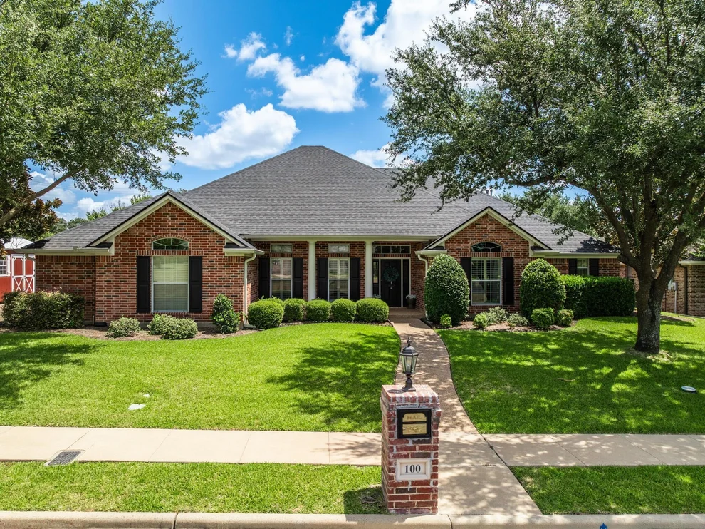 Unit for sale at 100 Painted Horse Trail, Waco, TX 76712
