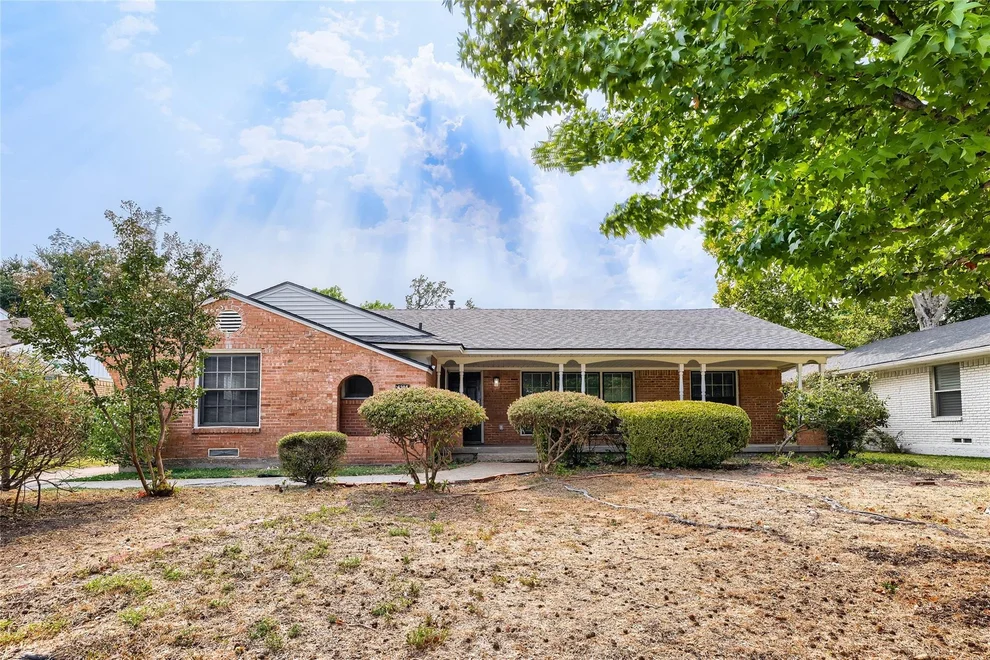 Unit for sale at 6225 Berryhill Street, Dallas, TX 75231