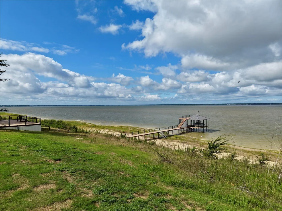 Unit for sale at 0 Shoreline Drive, Mabank, TX 75143
