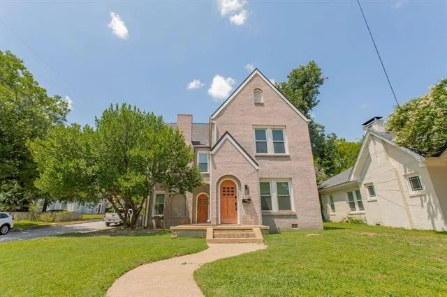 Unit for sale at 831 W Houston Street, Tyler, TX 75702