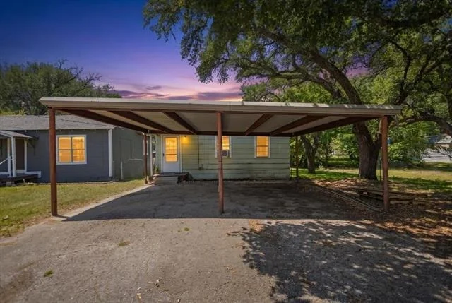 Unit for sale at 249-253 N Pecan Street, Van, TX 75790