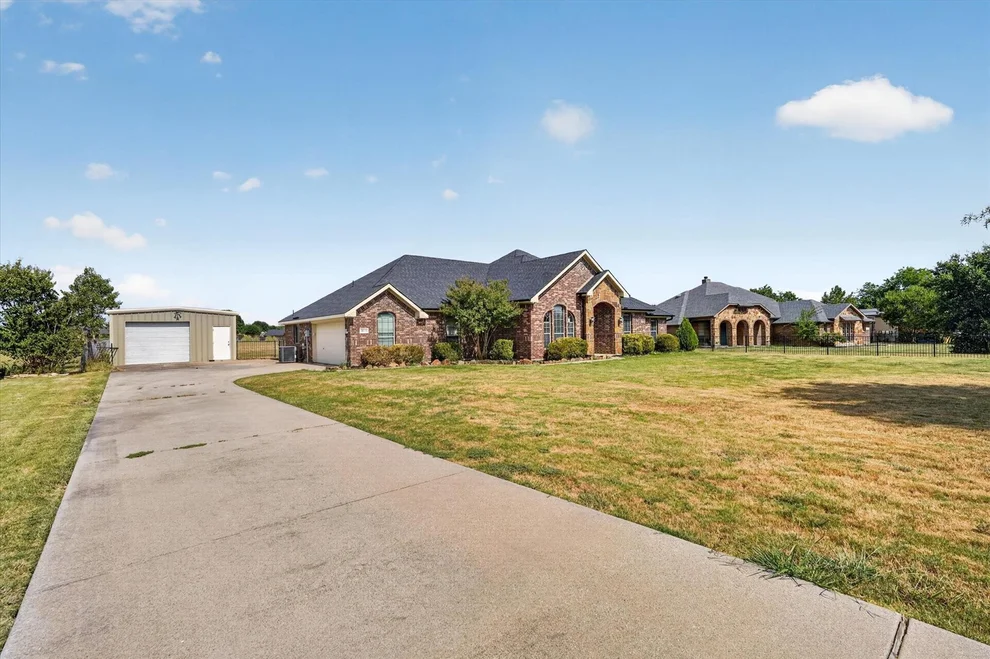 Unit for sale at 10231 Bantry Lane, Forney, TX 75126