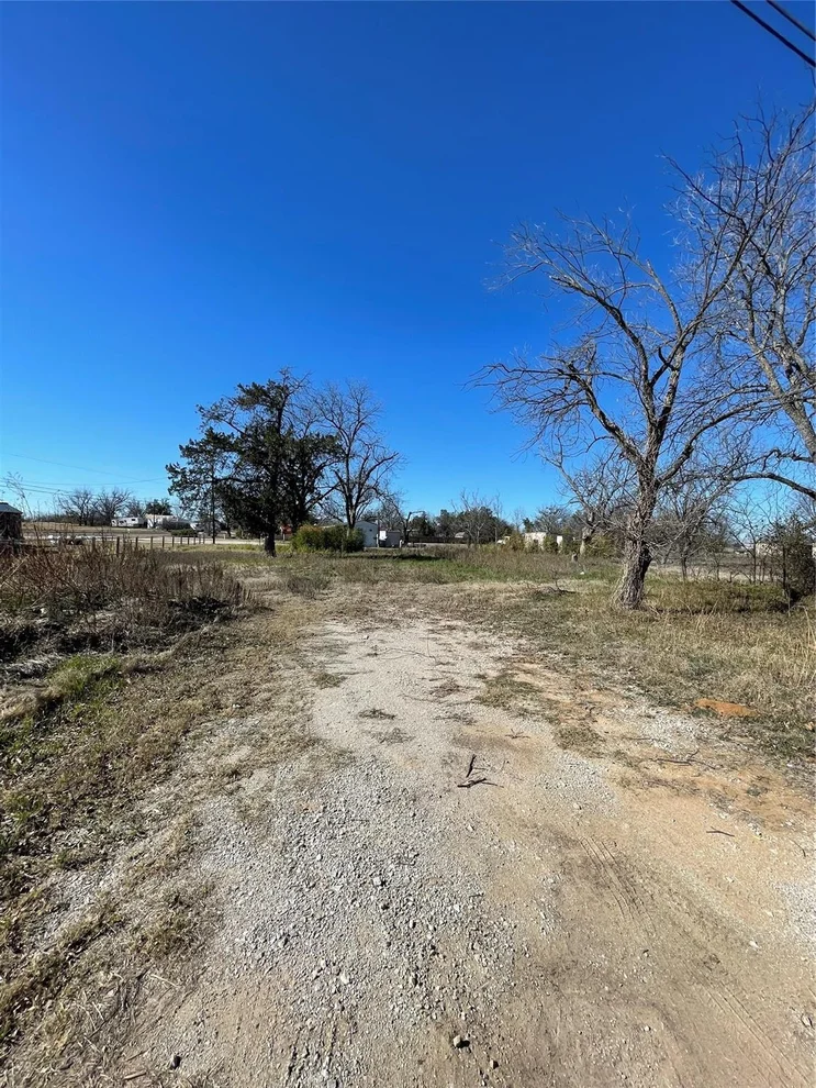 Unit for sale at 300 Starkey Street, Bangs, TX 76823