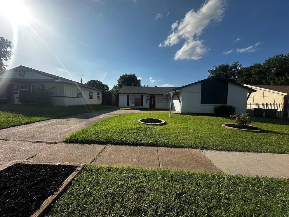 Unit for sale at 4111 Mehalia Drive, Dallas, TX 75241