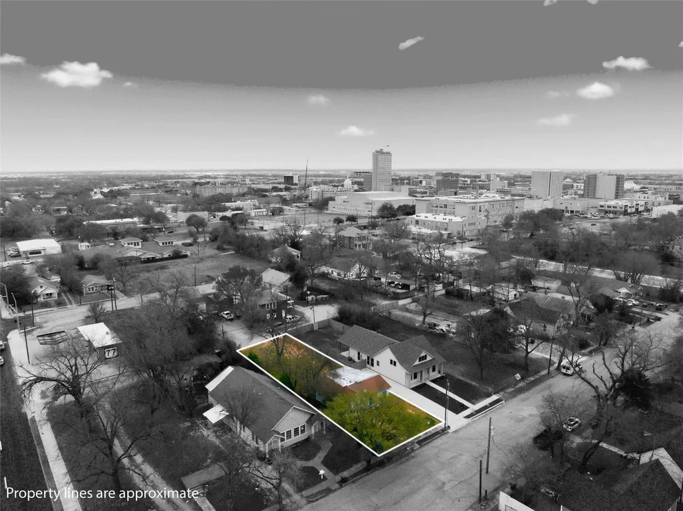 Unit for sale at 603 N 10th Street, Waco, TX 76701