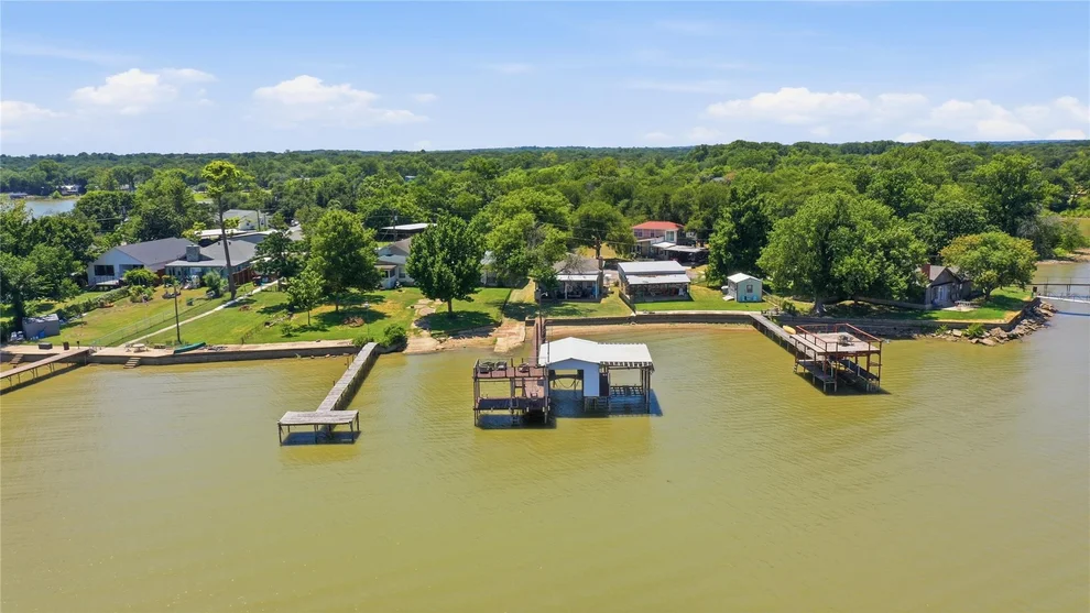 Unit for sale at 6820 Briar Road, Azle, TX 76020