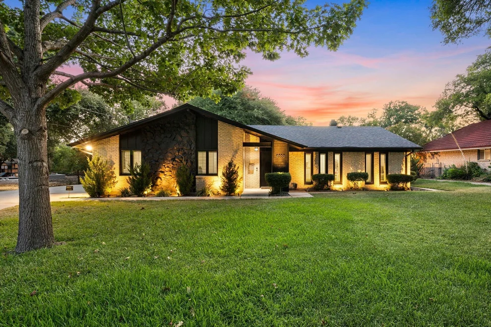 Unit for sale at 8559 S Mediterranean Circle, Dallas, TX 75238