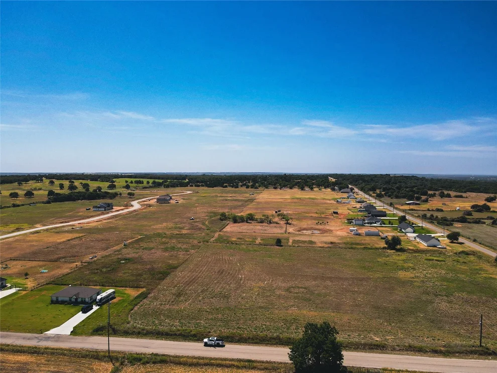 Unit for sale at 1160 Cottonwood Trail, Poolville, TX 76487
