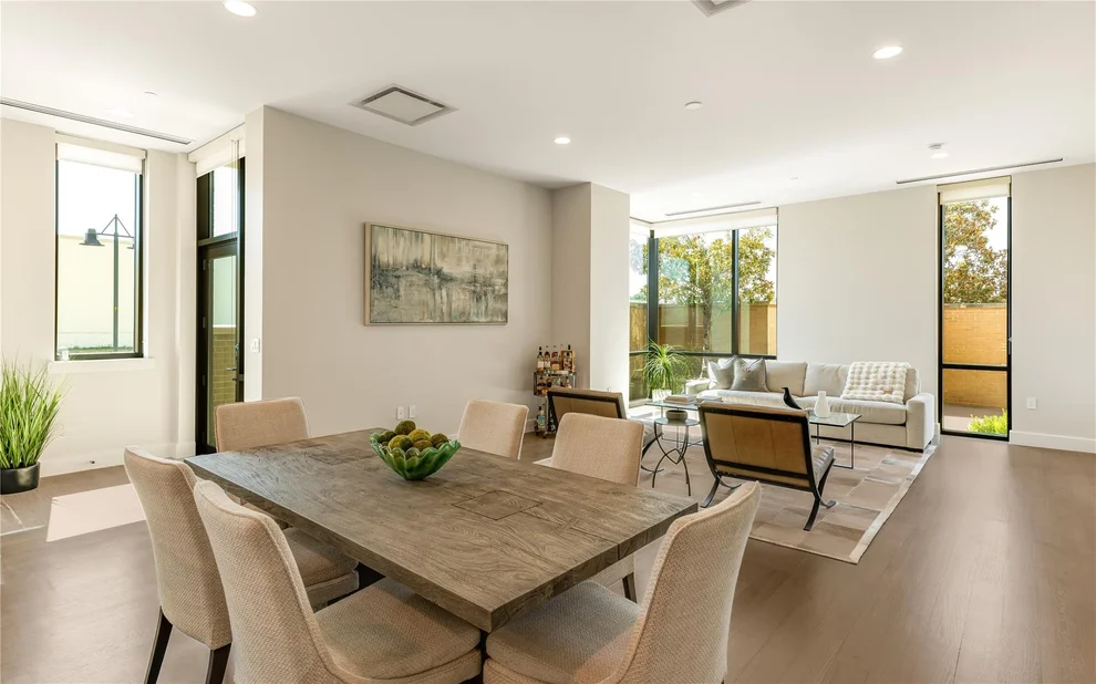 Unit for sale at 5656 N Central Expressway, Dallas, TX 75206
