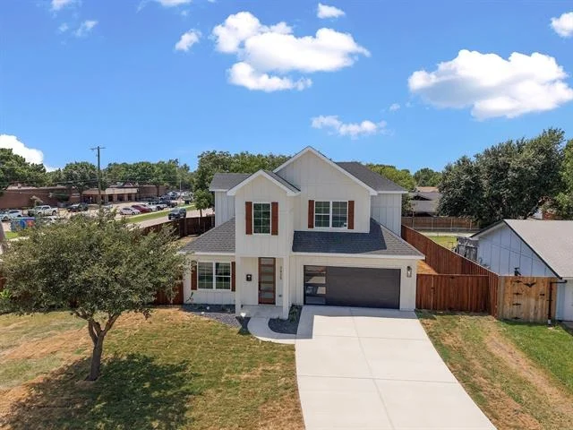 Unit for sale at 3825 Williamsburg Drive, Garland, TX 75043