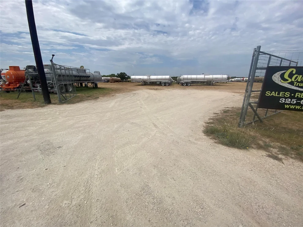 Unit for sale at 8306 I-20, Clyde, TX 79510