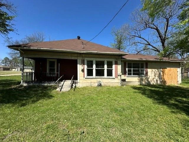 Unit for sale at 201 E San Antonio Avenue, Cooper, TX 75432