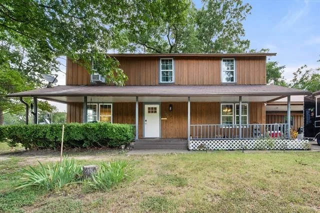 Unit for sale at 101 S Wright Avenue, Kerens, TX 75144