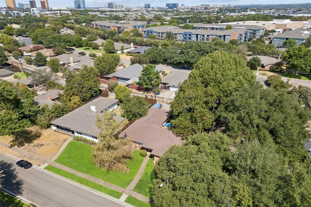 Unit for sale at 5629 Ledgestone Drive, Dallas, TX 75214