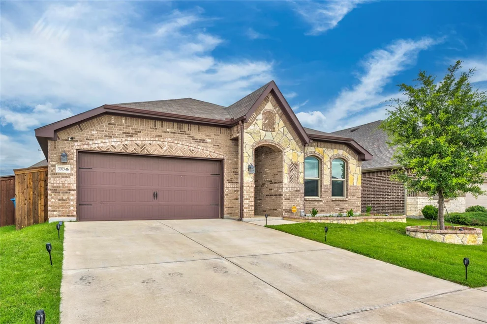 Unit for sale at 3205 Buckskin Trail, Aubrey, TX 76227