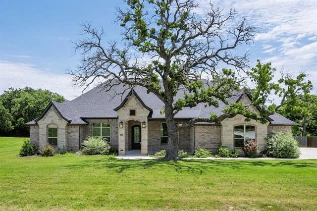 Unit for sale at 180 Hassler Drive, Stephenville, TX 76401