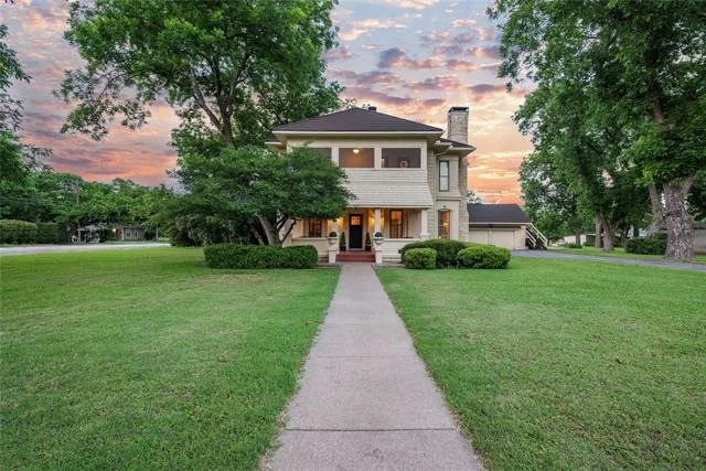 Unit for sale at 415 N Avenue I, Clifton, TX 76634