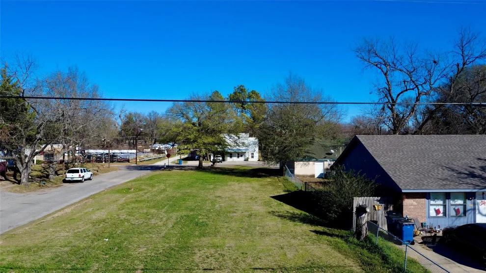 Unit for sale at 1112 N Beaton Street, Corsicana, TX 75110