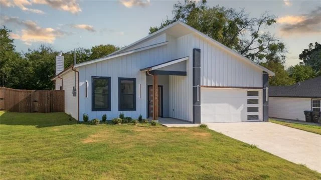 Unit for sale at 1304 Hemphill Street, Greenville, TX 75401