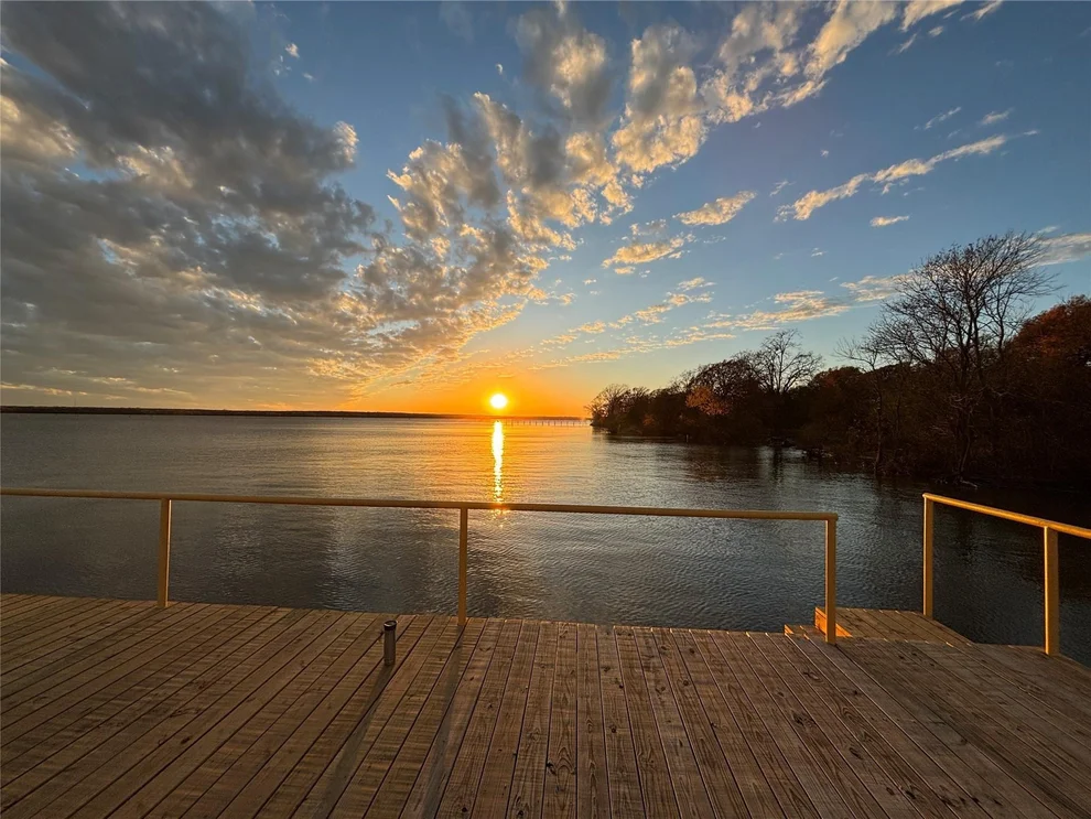 Unit for sale at 9910A Archer Lane, Quinlan, TX 75474