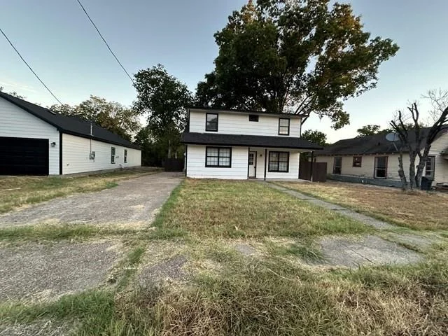 Unit for sale at 1312 E Collin Street, Corsicana, TX 75110