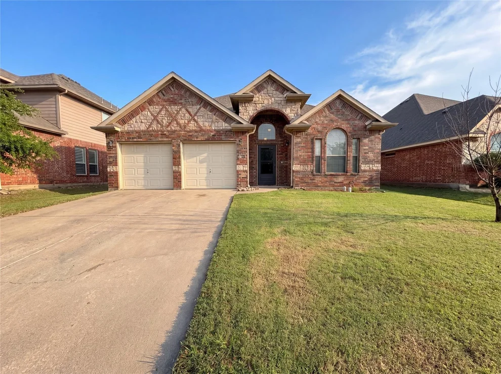 Unit for sale at 9816 Mullins Crossing Drive, Fort Worth, TX 76126