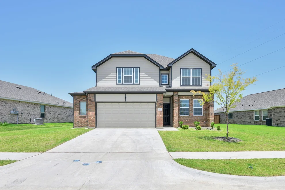 Unit for sale at 123 Honey Bee Drive, Cleburne, TX 76031