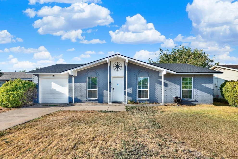 Unit for sale at 1821 Homestead Place, Garland, TX 75044