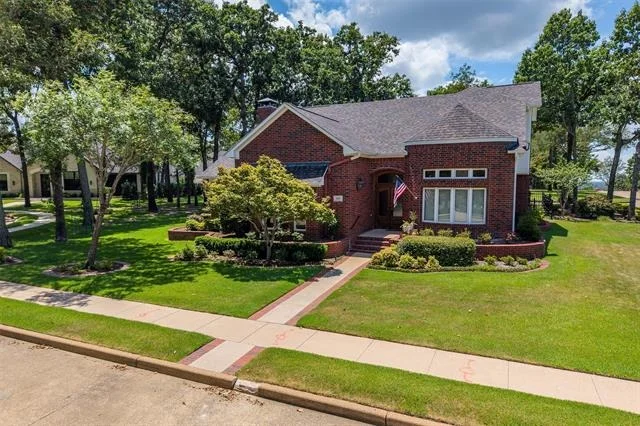 Unit for sale at 100 Red Oak, Bullard, TX 75757