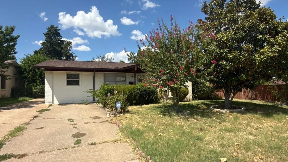 Unit for sale at 1851 Chevy Chase Drive, Carrollton, TX 75006