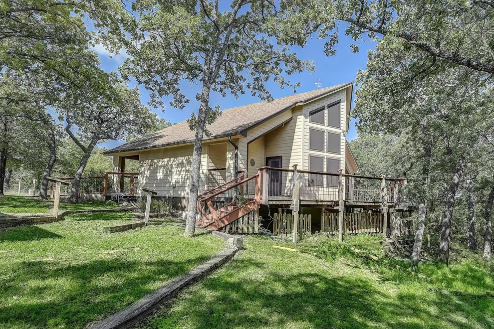 Unit for sale at 41 Crestline Court, Nocona, TX 76255