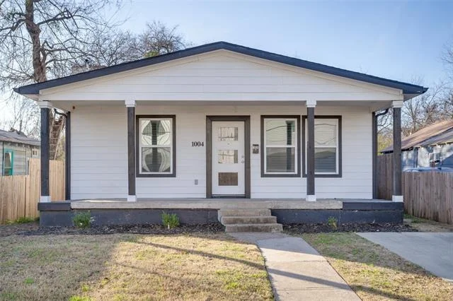 Unit for sale at 1004 Muncie Avenue, Dallas, TX 75212