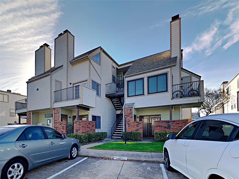 Unit for sale at 3121 Sondra Drive, Fort Worth, TX 76107
