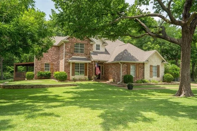 Unit for sale at 2303 Britt Drive, Argyle, TX 76226