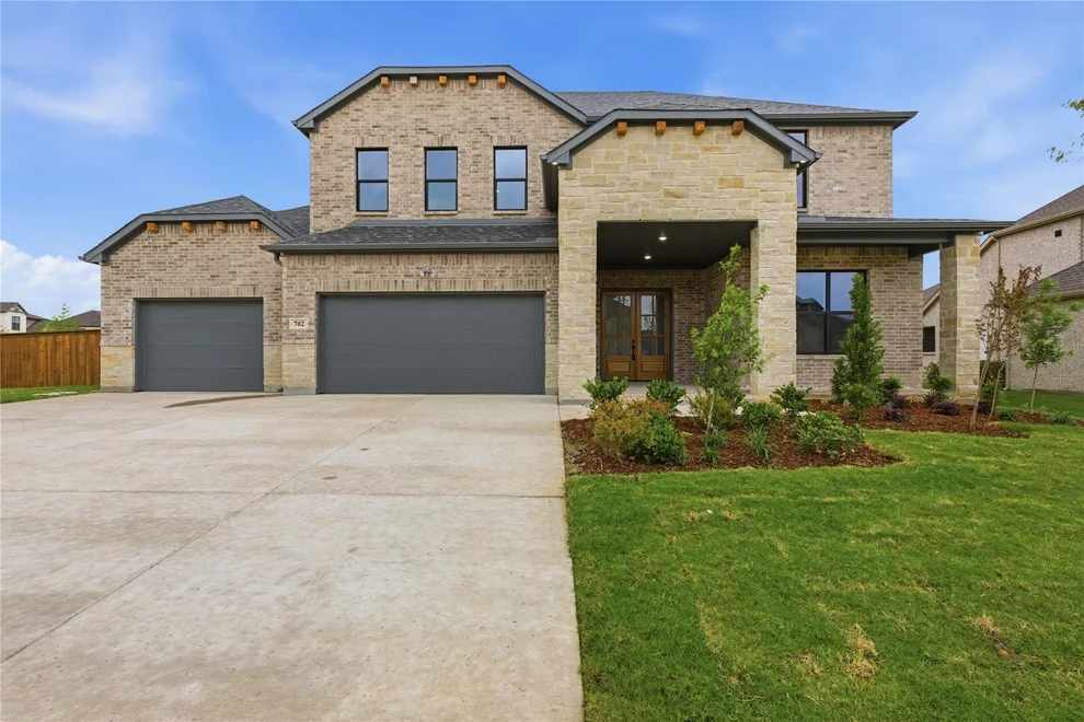 Unit for sale at 702 Anne Road, Van Alstyne, TX 75495