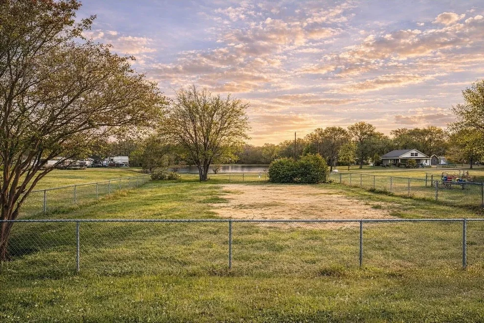 Unit for sale at 381 Cheyenne, Quitman, TX 75783