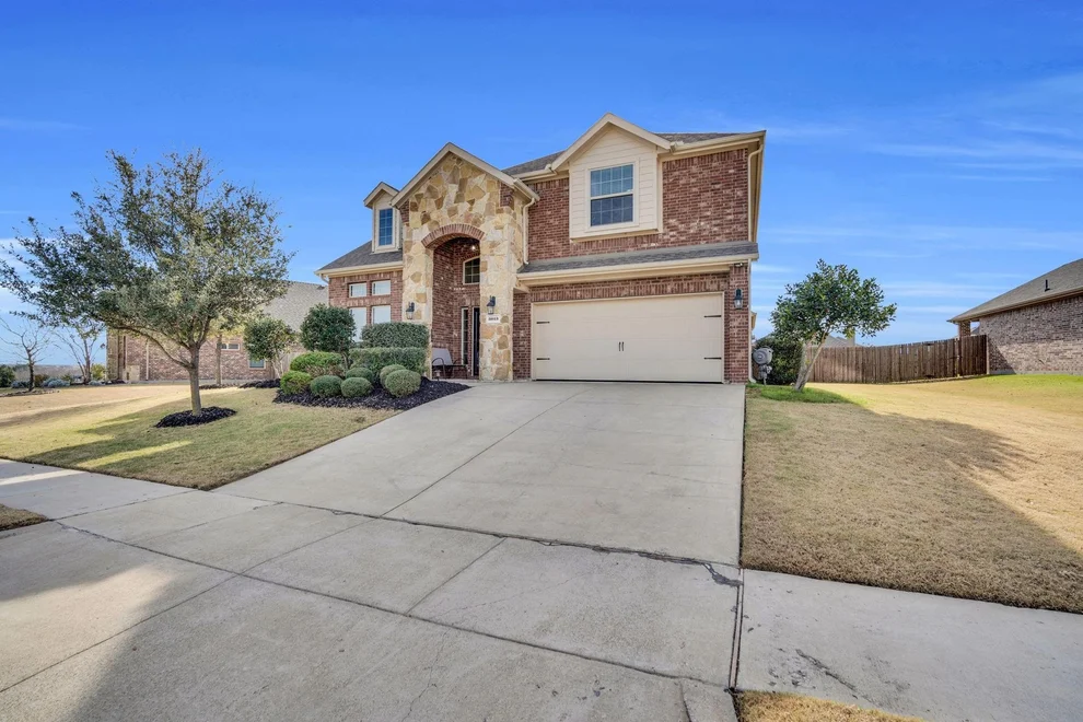 Unit for sale at 3013 Maverick Drive, Heath, TX 75126