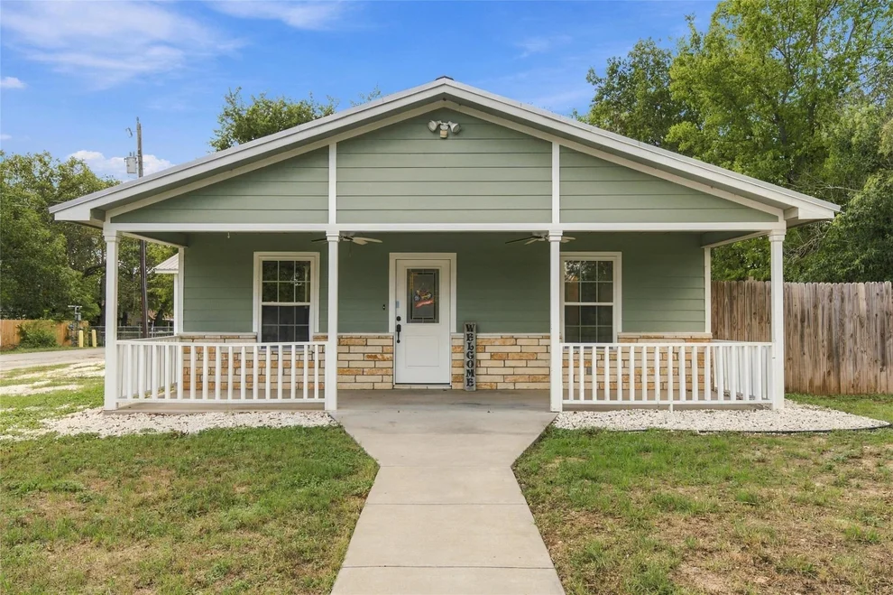 Unit for sale at 900 Bosque, Meridian, TX 76665