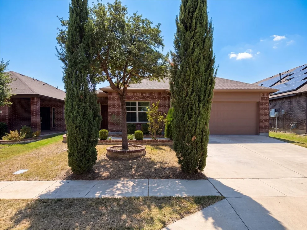 Unit for sale at 1728 Jacona Trail, Fort Worth, TX 76131